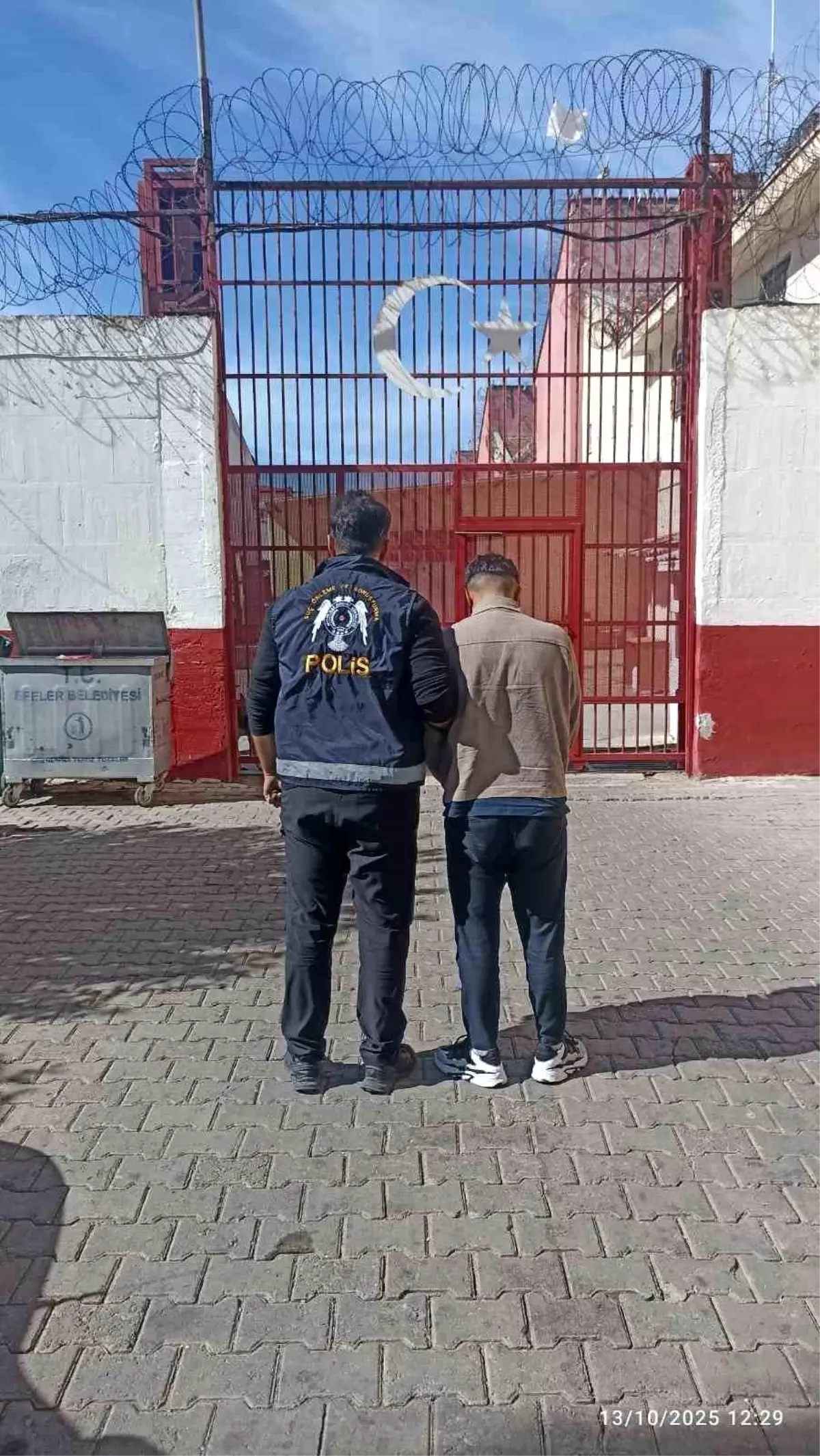 aydinda firari hukumlu polisi tarafindan yakalandi 53SWPXBy.jpg