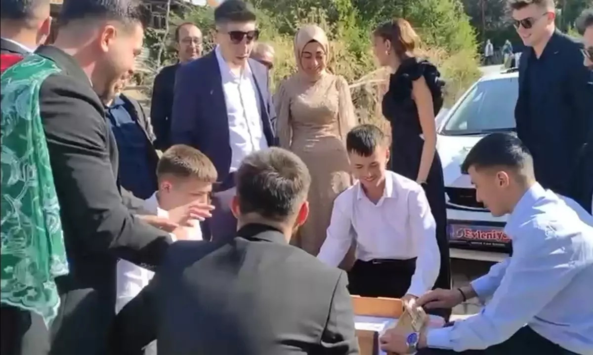 damadin yolu okey masasiyla kesildi 7fhj1Hik