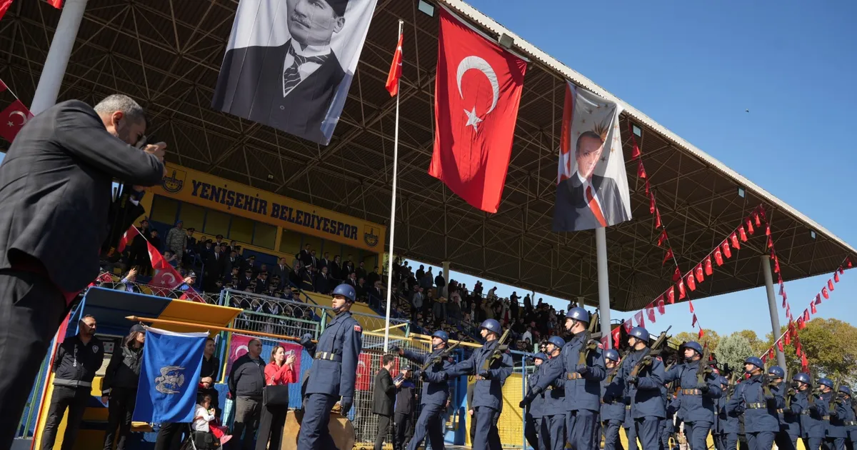 yenisehir stadyumunda cumhuriyet coskusu wJVapyDC.webp