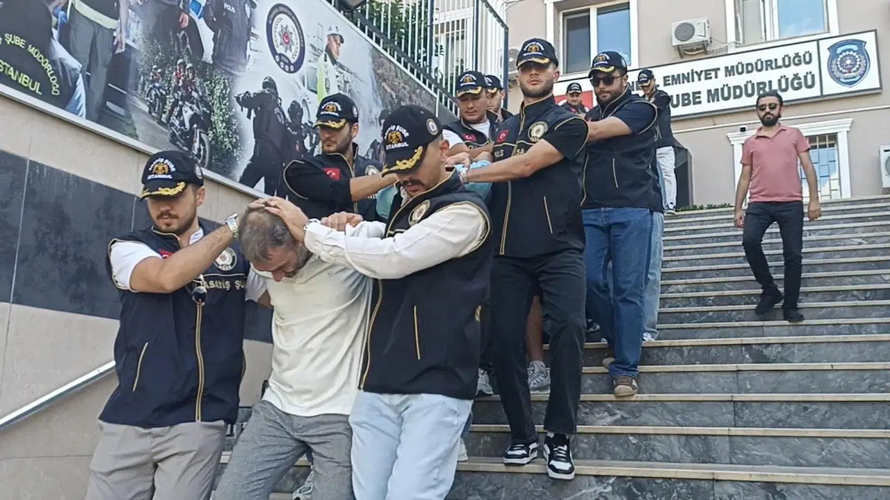 ‘İcra gelecek’ diyerek aradıkları kişileri dolandırdılar: Şebeke üyeleri yakalandı